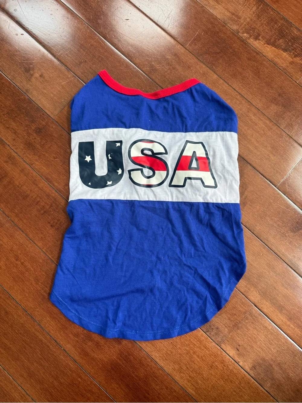 Michaels USA Blue Red & White Patriotic Dog T-Shirt, size Large